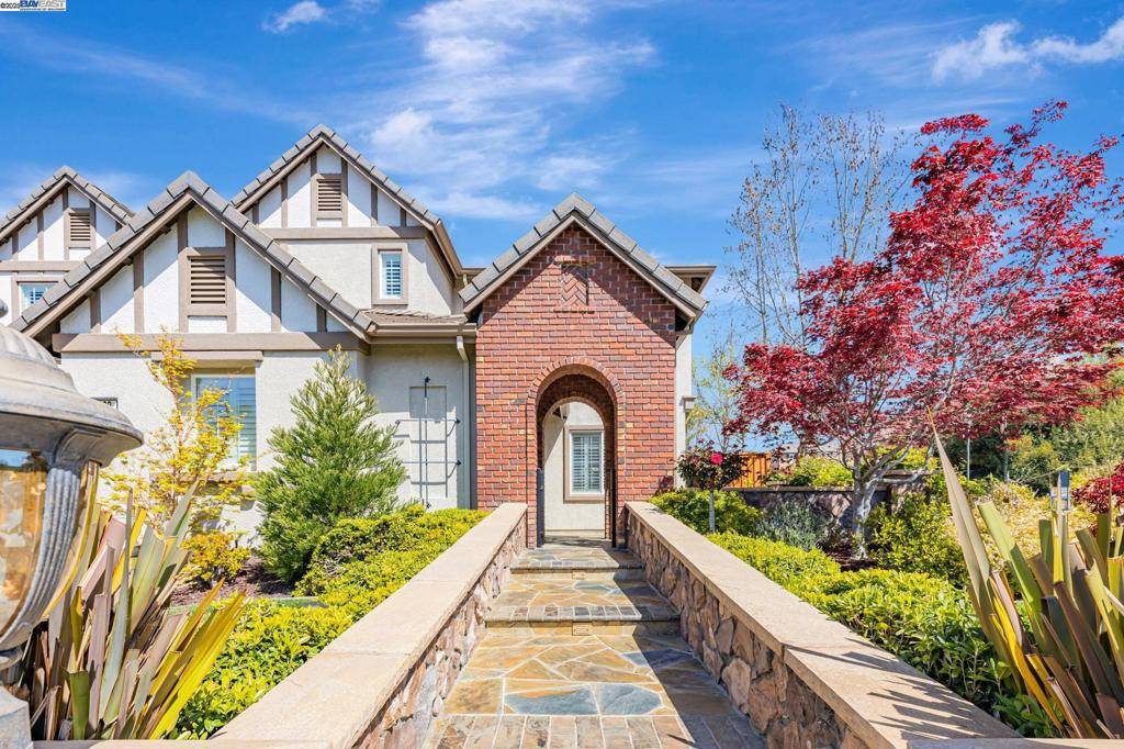 Danville, CA 94506,900 Trebbiano Ct