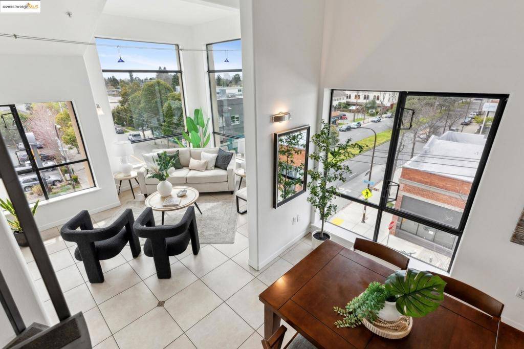 Berkeley, CA 94703,1801 University Ave #401