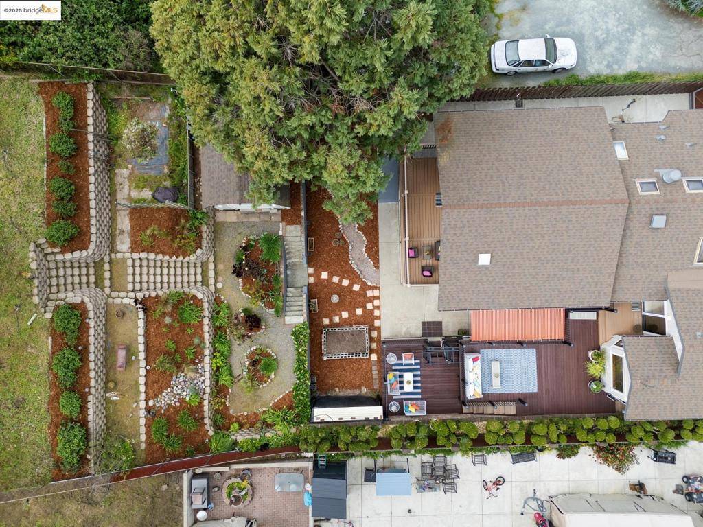 El Sobrante, CA 94803,1091 Manor Rd.