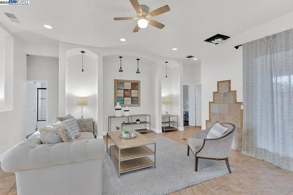 Patterson, CA 95363,17300 Locust Ave