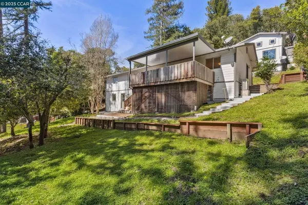 Orinda, CA 94563,34 Las Palomas