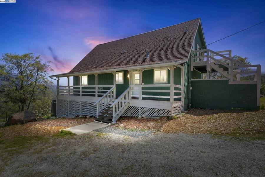 2587 Sulkey Ct, Copperopolis, CA 95228