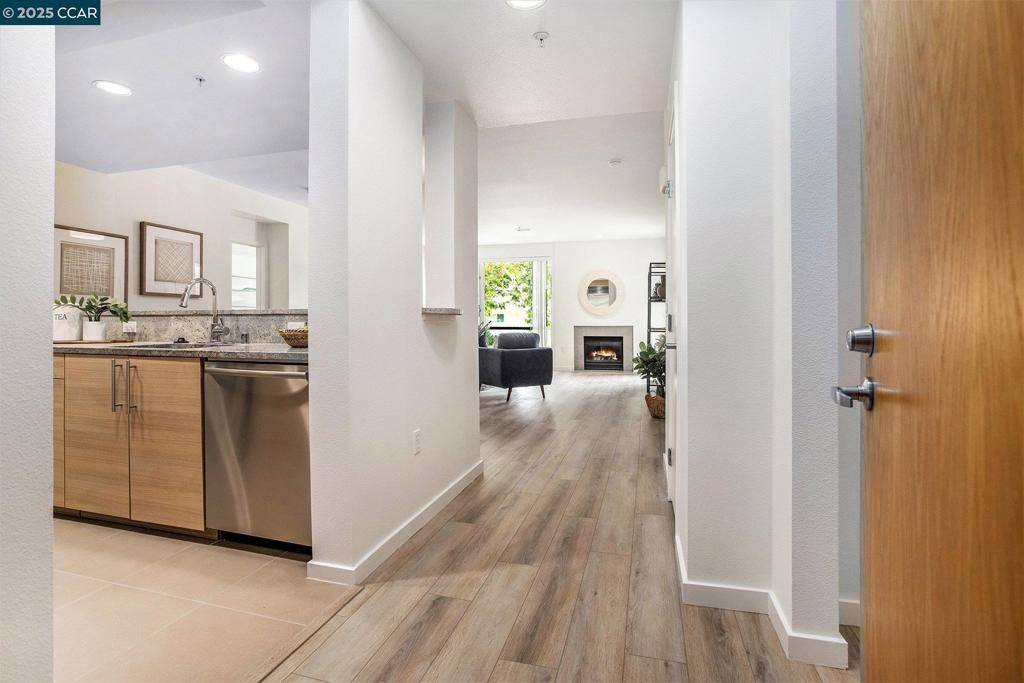 1655 N California #228, Walnut Creek, CA 94596