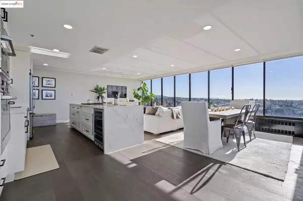 Oakland, CA 94610,565 Bellevue Ave. #1402