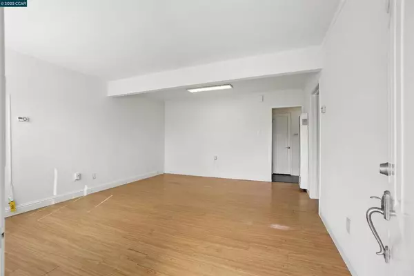 Richmond, CA 94804,648 S 19Th St