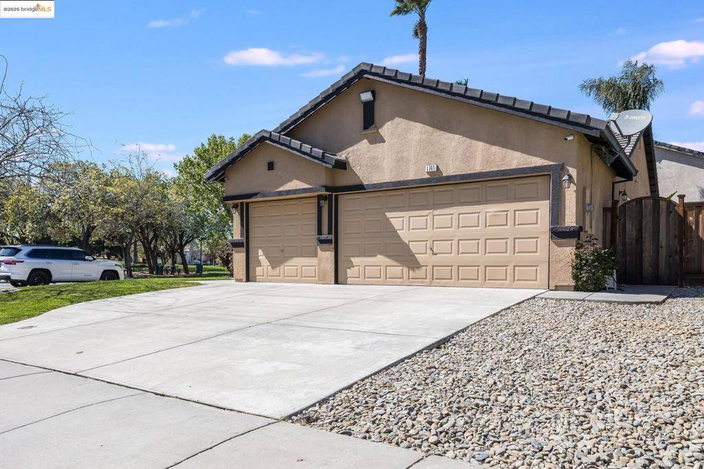 Tracy, CA 95376,1741 Treehaven Lane