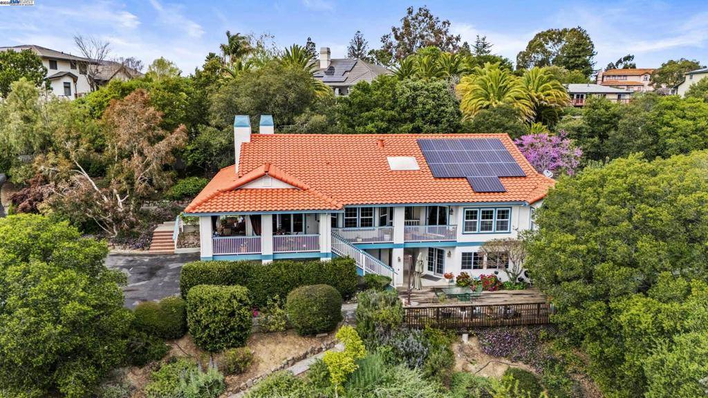 3565 Star Ridge Rd, Hayward, CA 94542