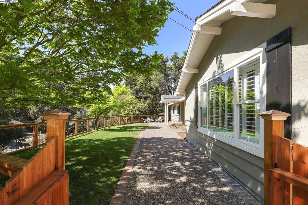 Orinda, CA 94563,10 Easton Ct