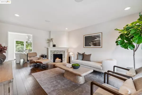 Berkeley, CA 94702,1376 Cedar St