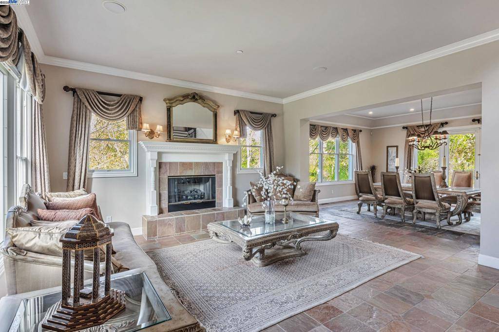 Pleasanton, CA 94566,1152 Paladin Way