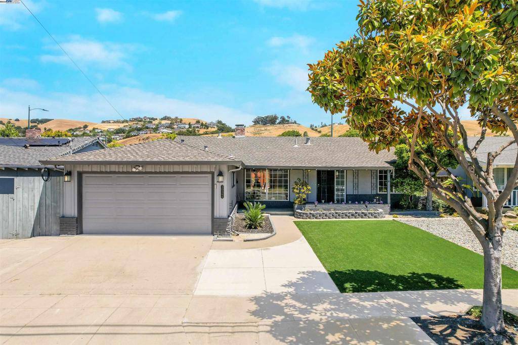 Hayward, CA 94544,30566 Prestwick Ave