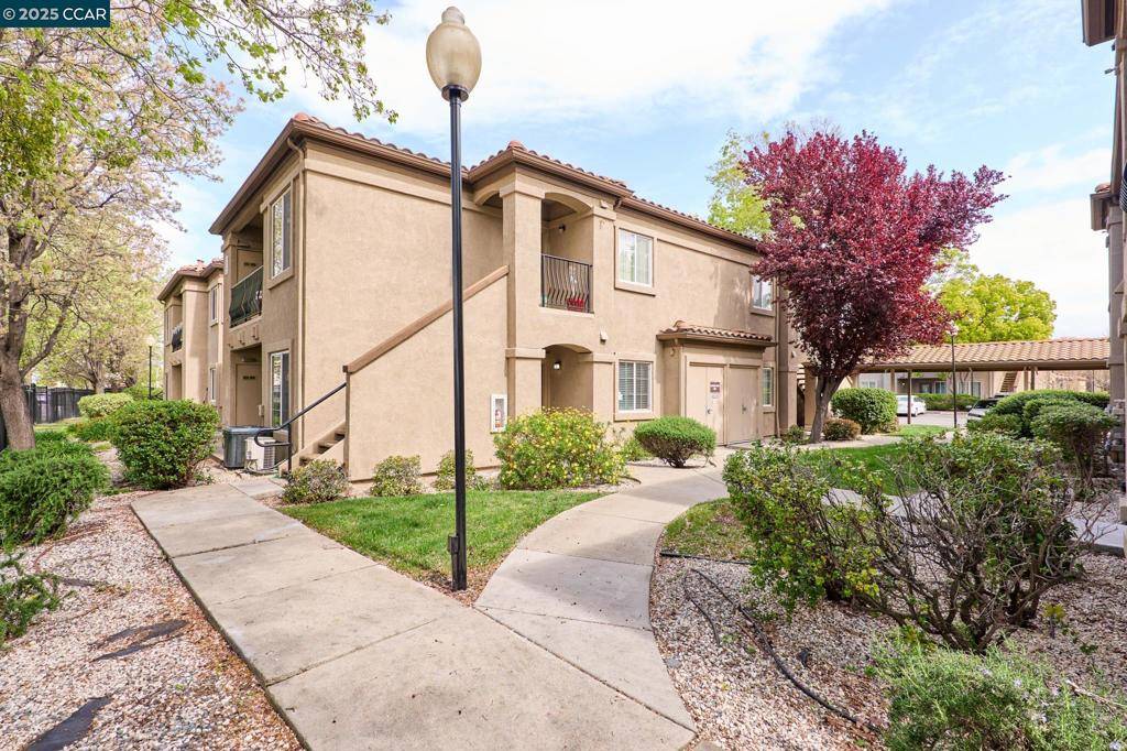 4200 E Commerce Way #1314, Sacramento, CA 95834