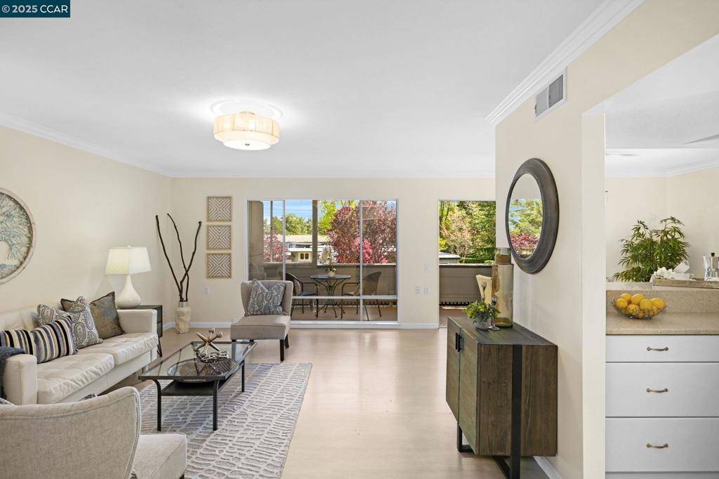 Walnut Creek, CA 94595,1549 Oakmont Dr #12