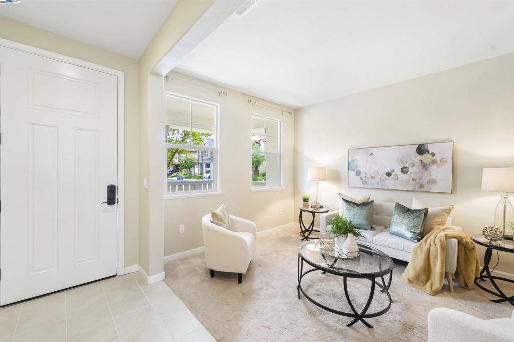 Dublin, CA 94568,6876 Alamilla Dr
