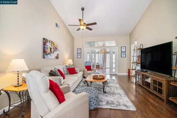 Antioch, CA 94531,4929 Parkgreen Cir