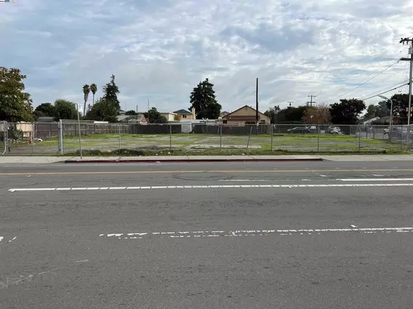 19884 Meekland, Hayward, CA 94541-0000