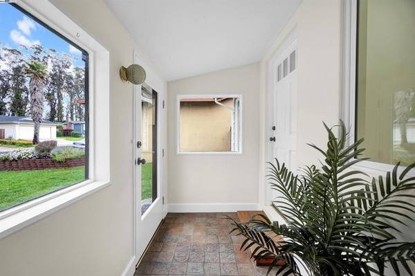 San Bruno, CA 94066,2521 Evergreen Dr