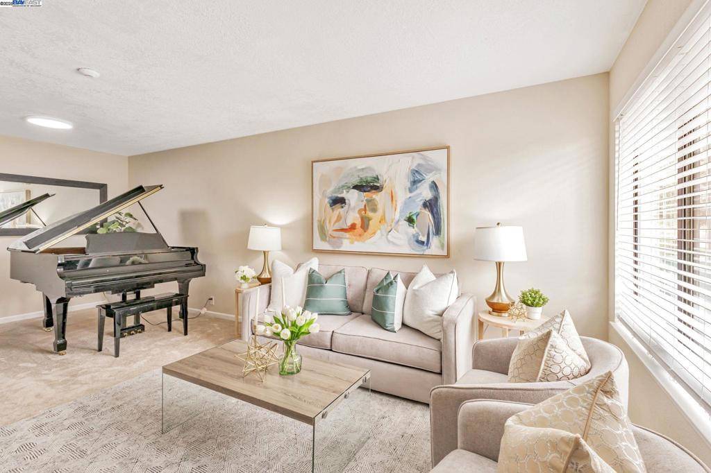 215 Galano Plz, Union City, CA 94587