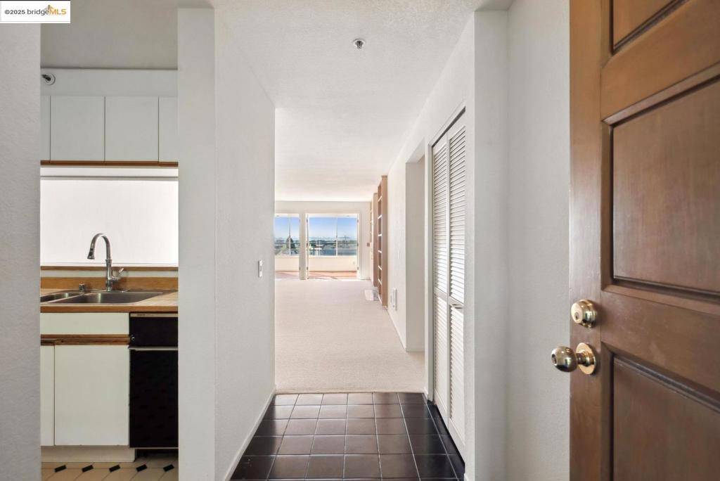 Richmond, CA 94801,1300 Quarry CT #303