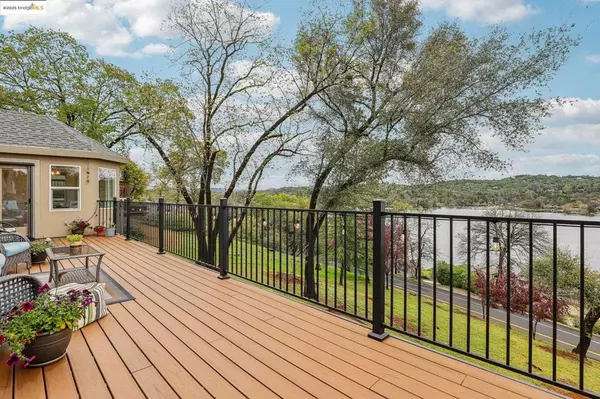 Auburn, CA 95602,24053 Eucalyptus Ct