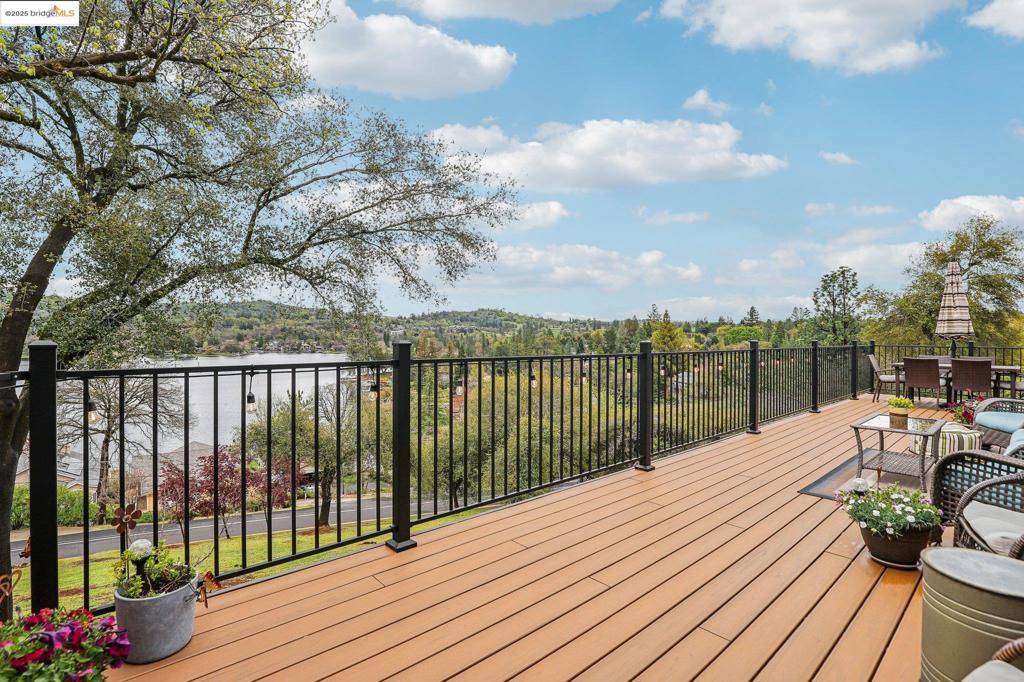 Auburn, CA 95602,24053 Eucalyptus Ct