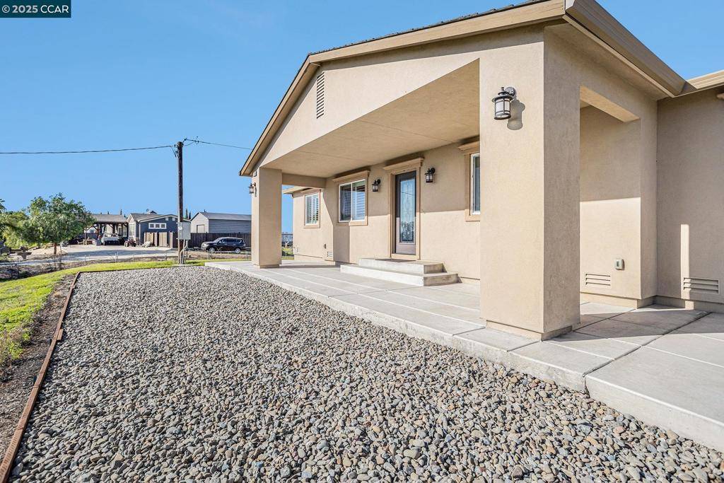 Tracy, CA 95304,89 Homestead Rd