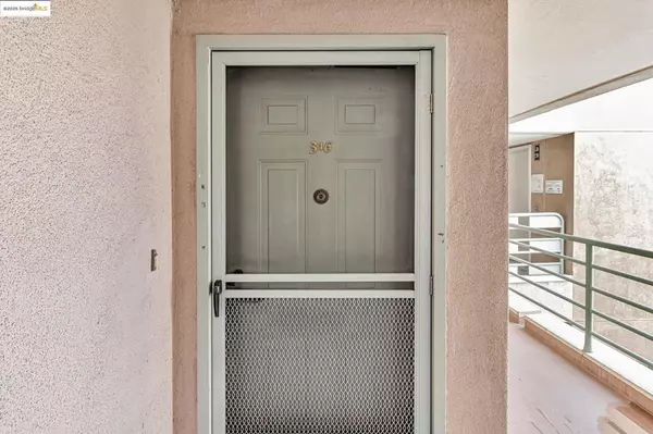 Oakland, CA 94607,763 Franklin St #316