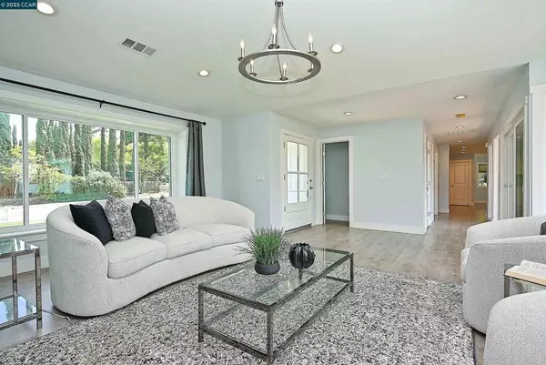 Walnut Creek, CA 94598,383 Caravelle Dr