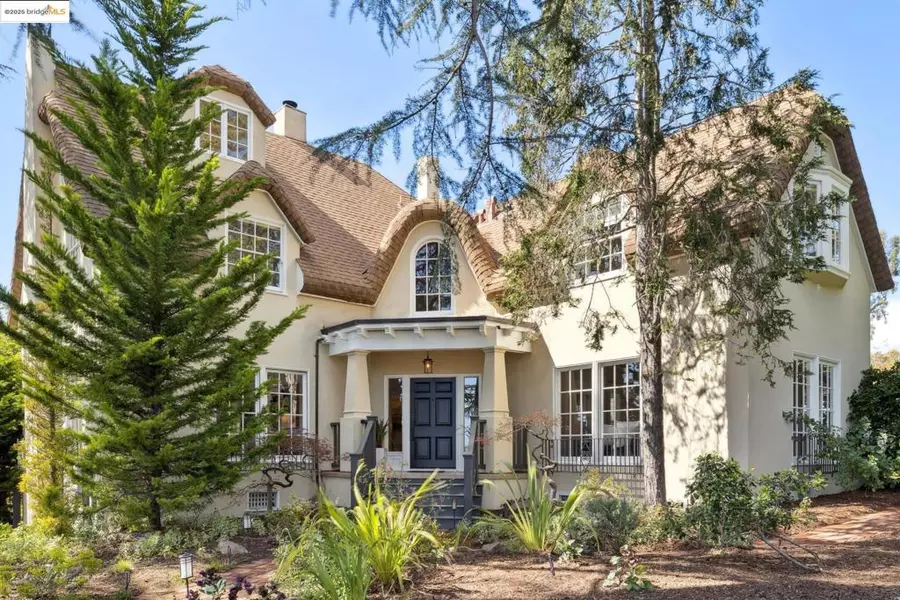 6001 Harbord Dr, Oakland, CA 94611