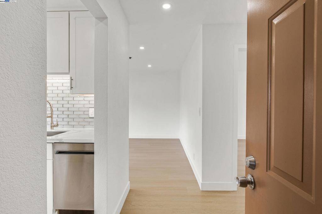 15059 Hesperian ##38, San Leandro, CA 94578