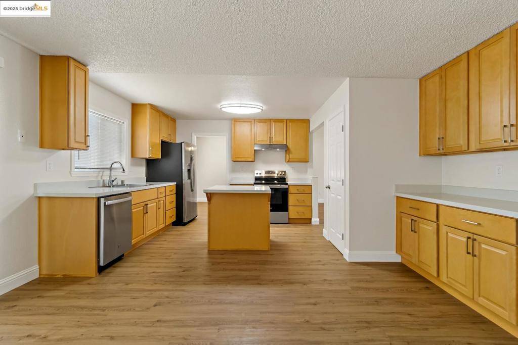 Suisun City, CA 94585,1317 Rebecca DR