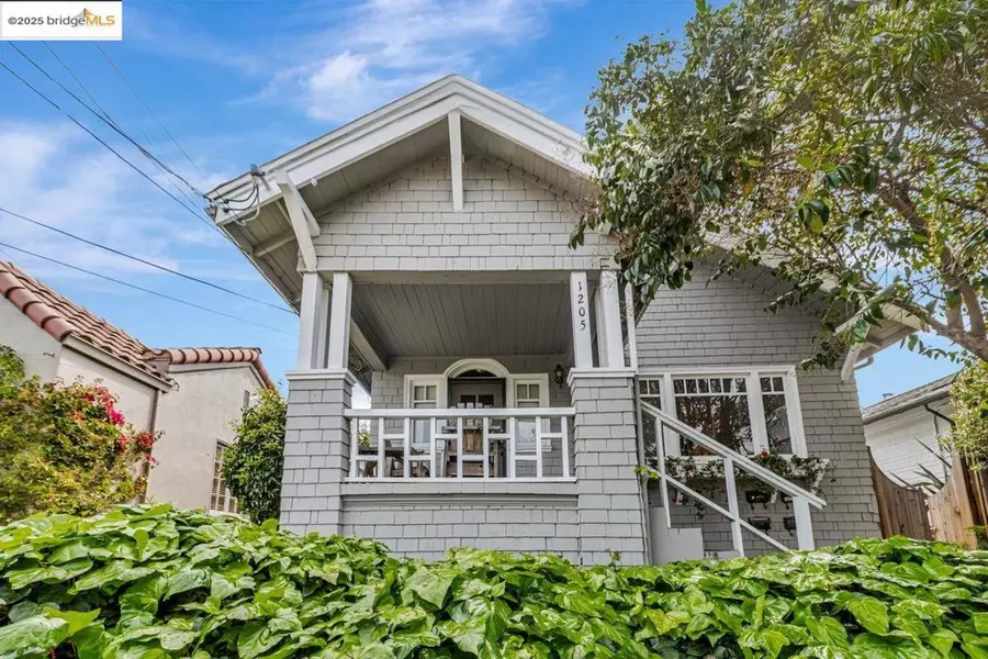 1205 Peralta Ave, Berkeley, CA 94706