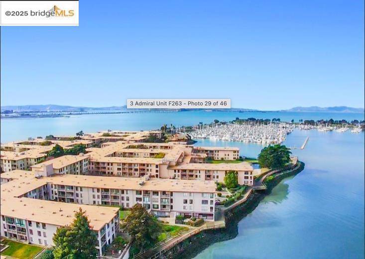 9 Commodore Dr #A206, Emeryville, CA 94608