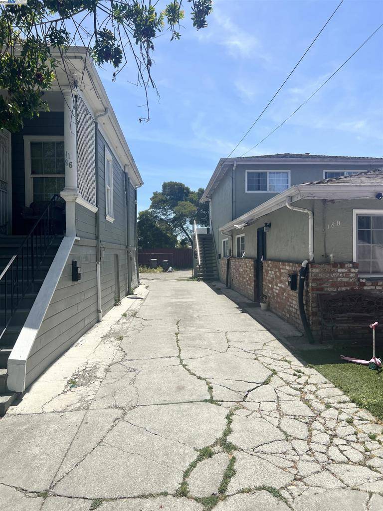 Oakland, CA 94621,1180 73Rd Ave