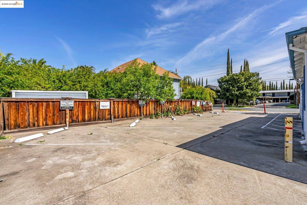 Concord, CA 94520,2291 Pacheco ST