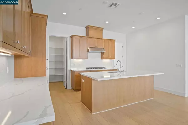 Tracy, CA 95377,2809 Ella Way