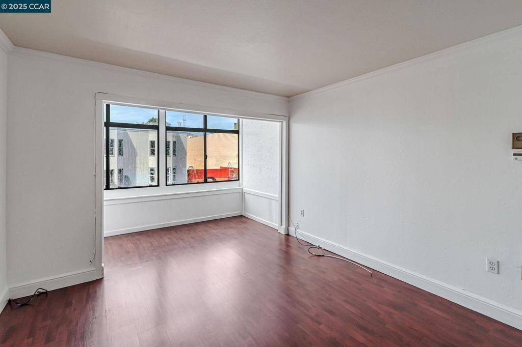 San Francisco, CA 94110,2985 Mission St #302