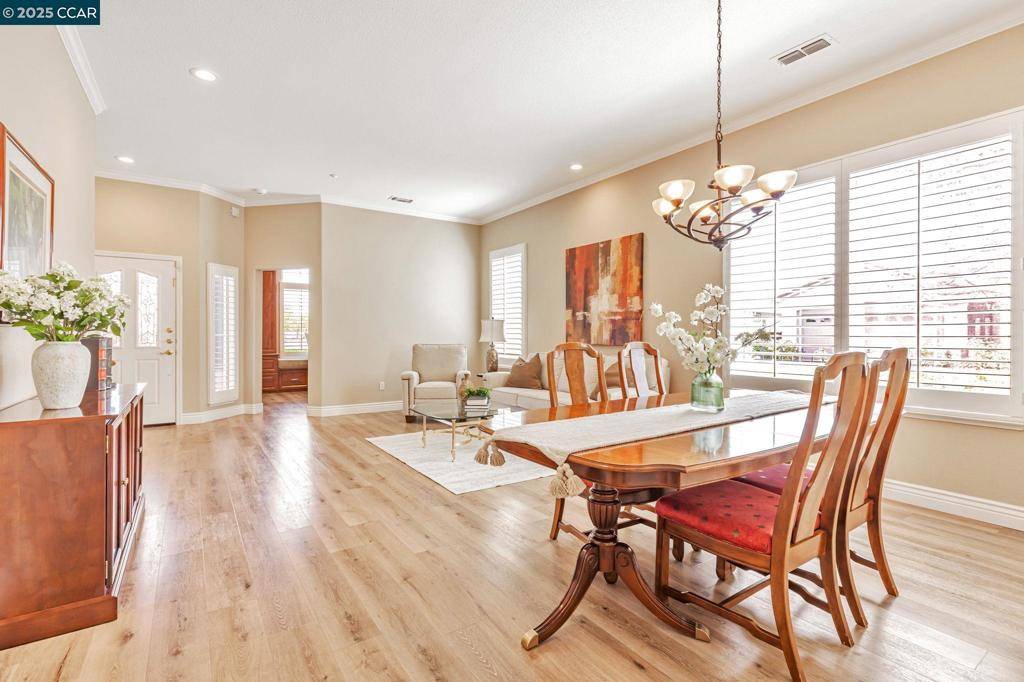Brentwood, CA 94513,401 Earlham Way