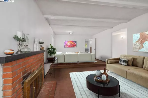 Pleasanton, CA 94588,6829 Adobe Ct