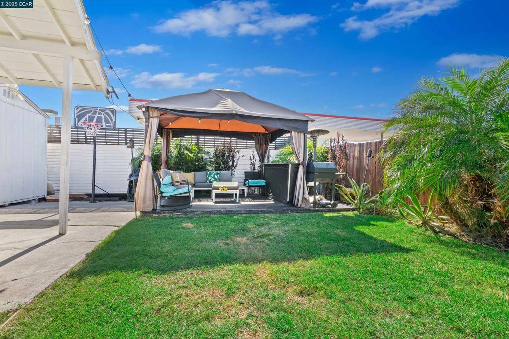 Antioch, CA 94509,9 W Madill St