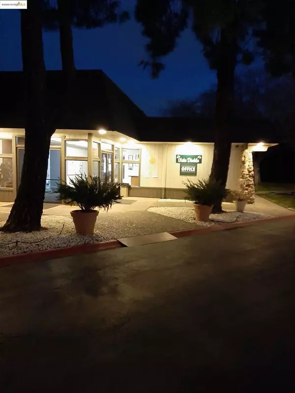 Antioch, CA 94509-4415,26 Bradley Lane