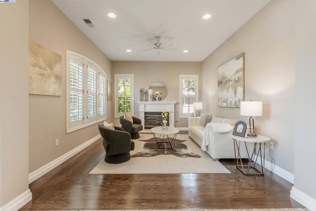 Pleasanton, CA 94566,5633 Selena Ct