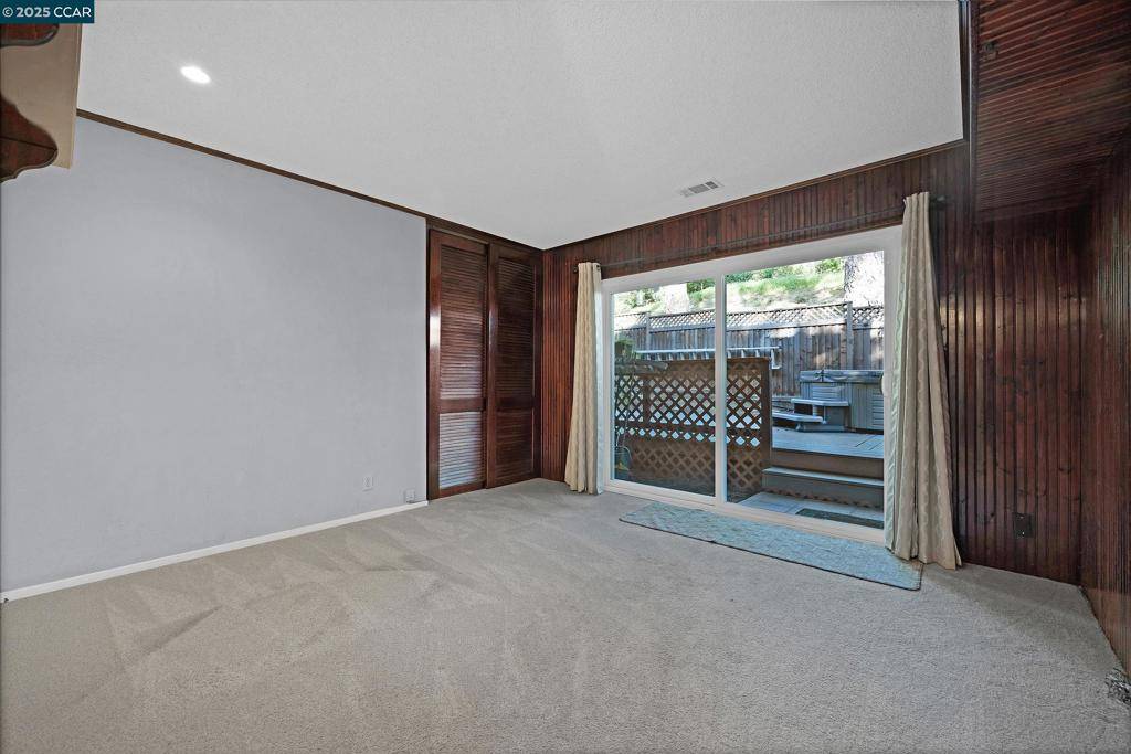 Martinez, CA 94553,2415 Deer Tree Ct