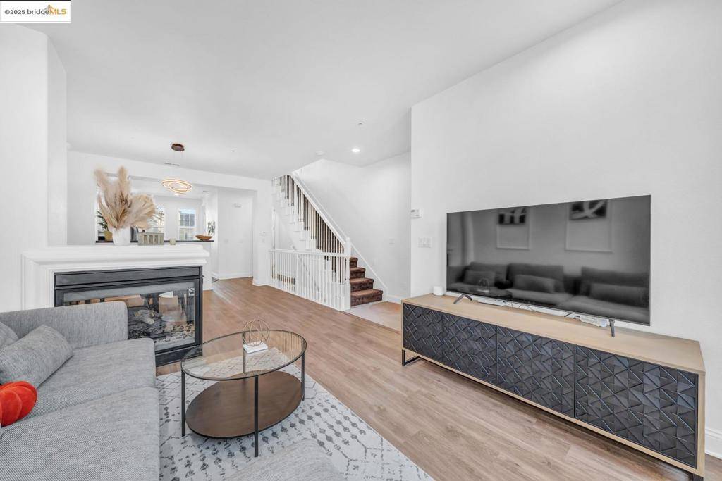 Dublin, CA 94568,3784 Dunmore LN