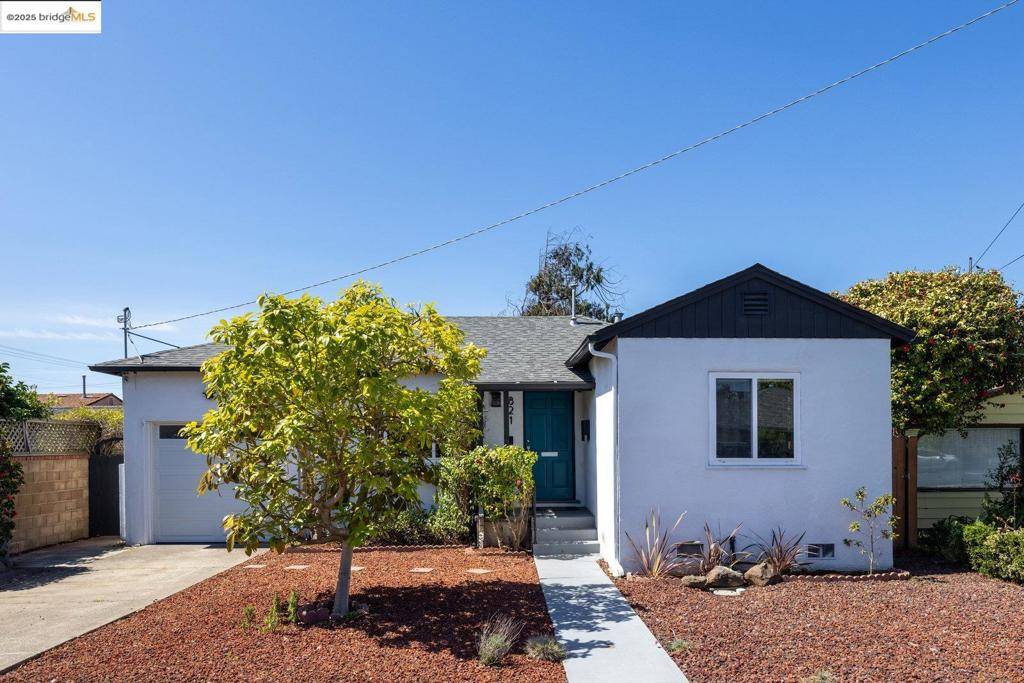 821 32nd St, Richmond, CA 94804
