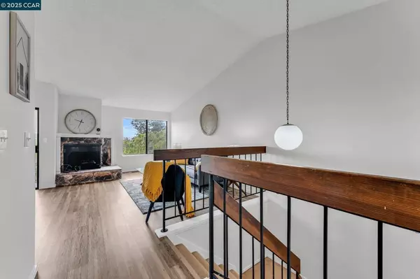 1483 Ashwood Dr, Martinez, CA 94553