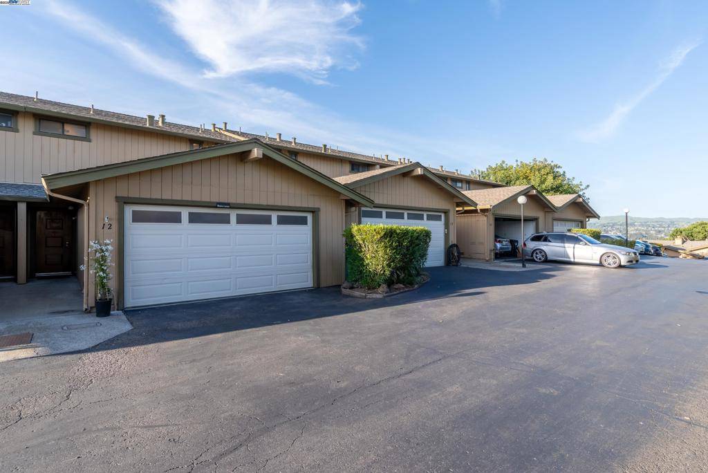 Castro Valley, CA 94546,20111 W RIDGE Ct #12