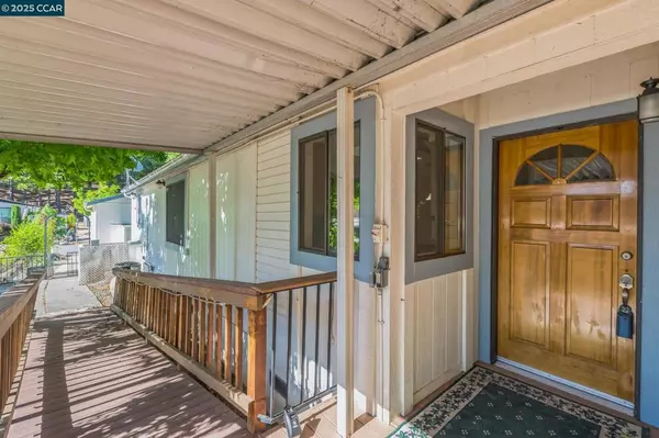 Grass Valley, CA 95949-9160,10207 Timberland Drive