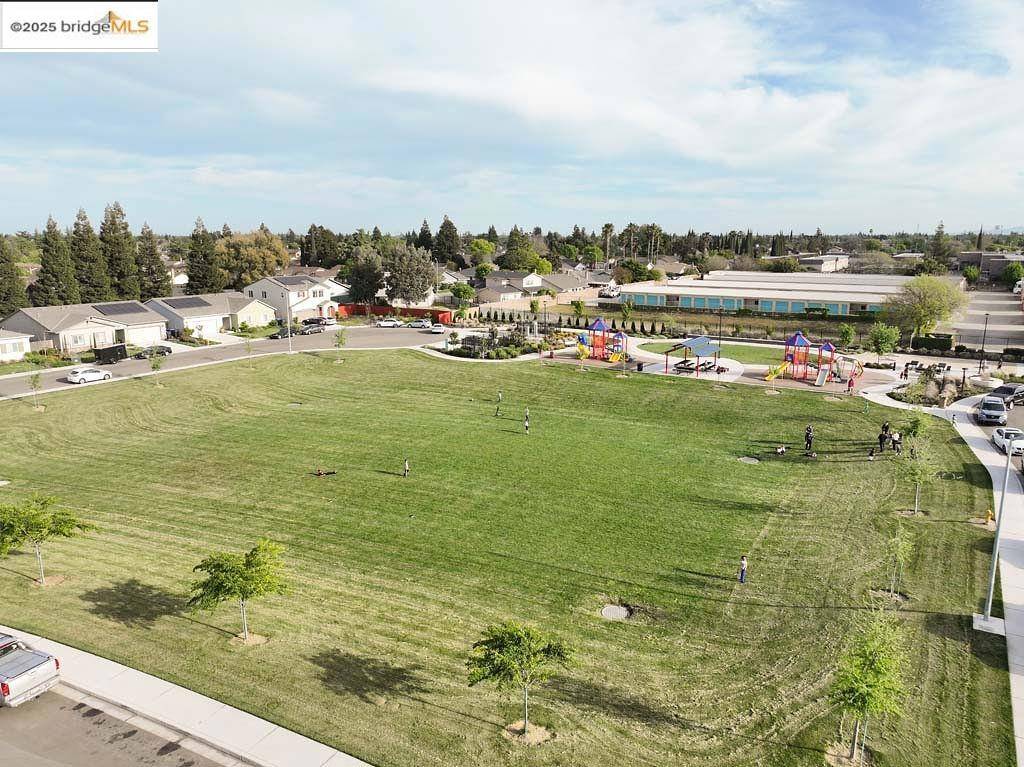 Manteca, CA 95336,1413 Santini Ave