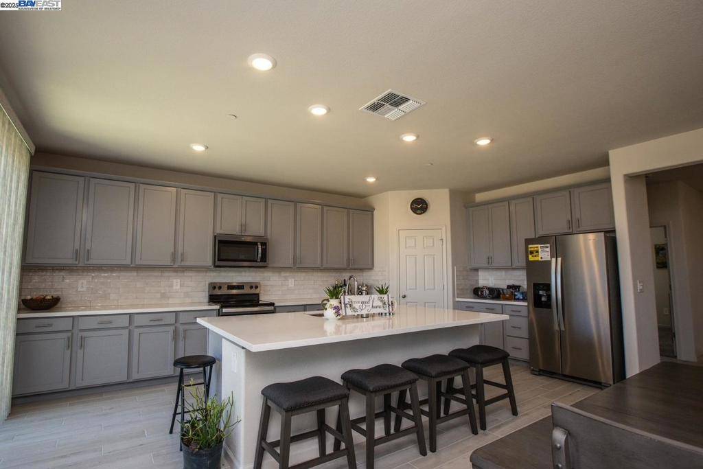 Antioch, CA 94531,5461 Oneida Way